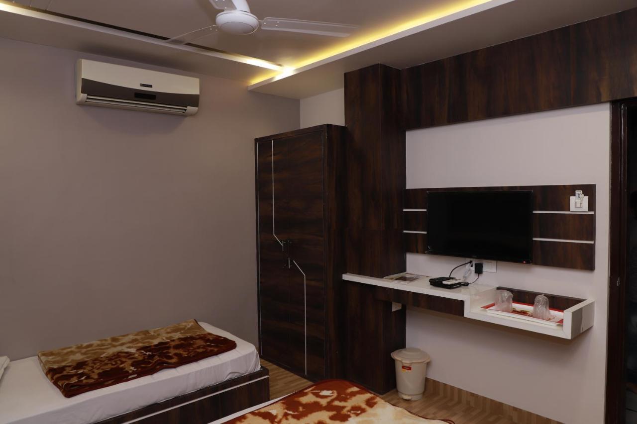 Hotel Darshan Amreli Exteriér fotografie