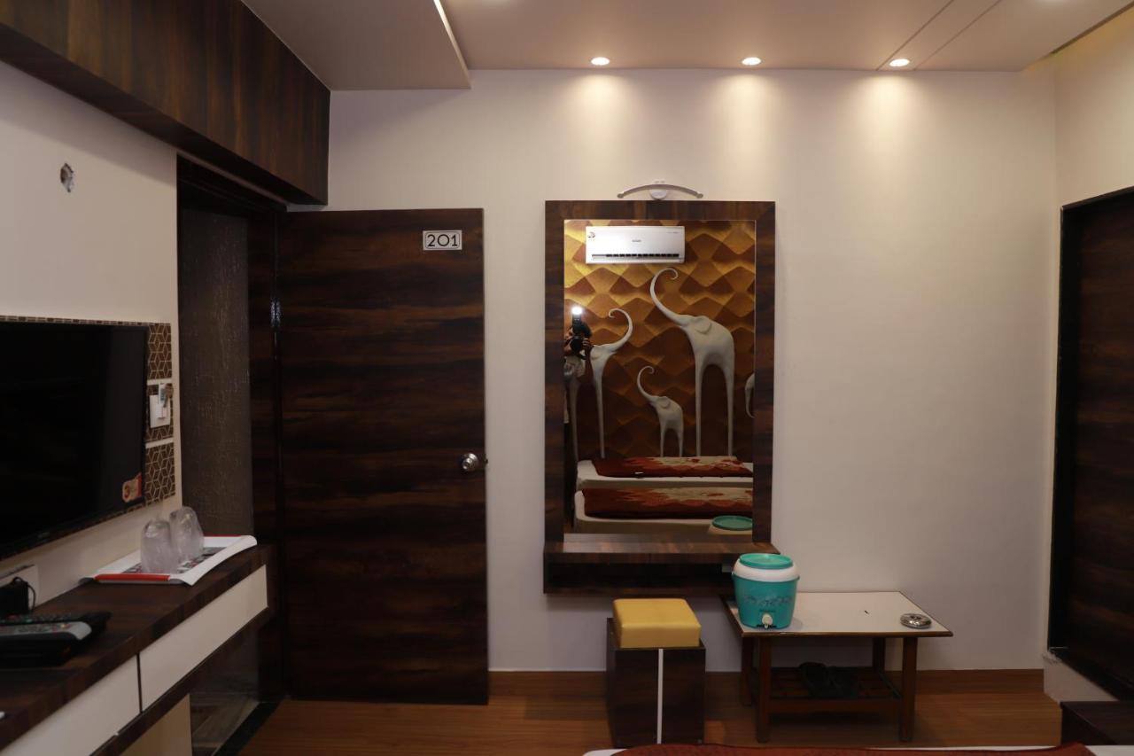 Hotel Darshan Amreli Exteriér fotografie