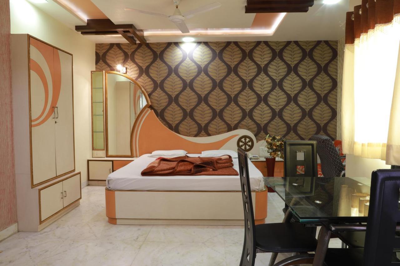 Hotel Darshan Amreli Exteriér fotografie