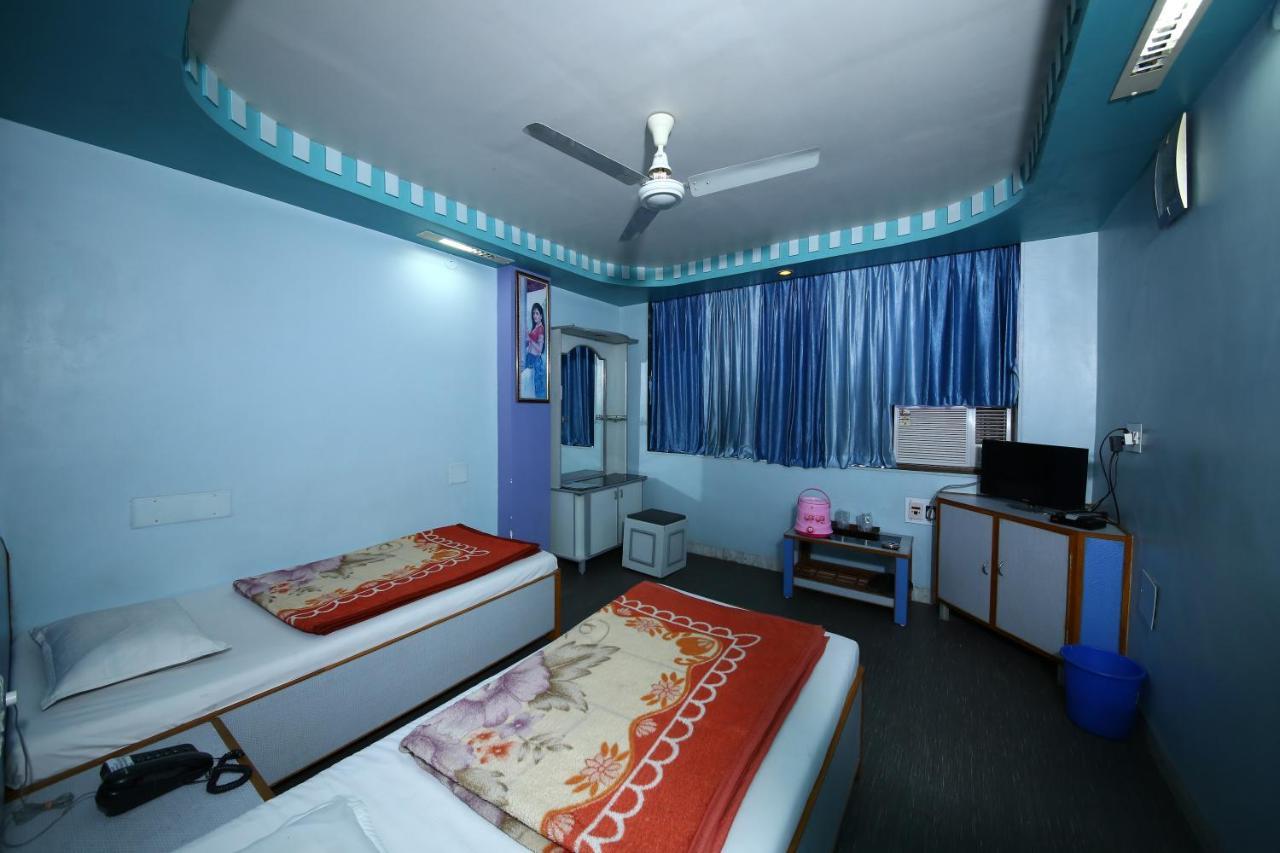Hotel Darshan Amreli Exteriér fotografie