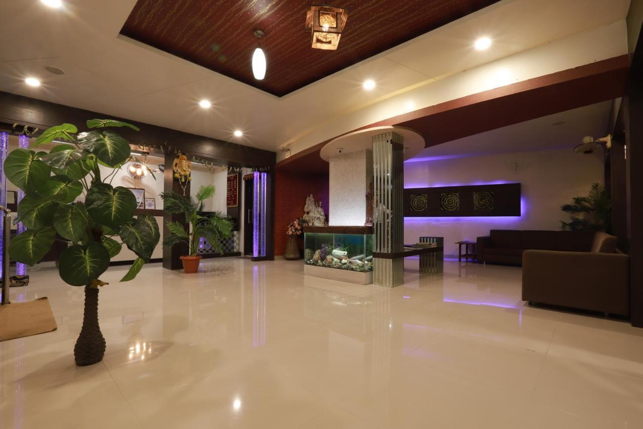 Hotel Darshan Amreli Exteriér fotografie