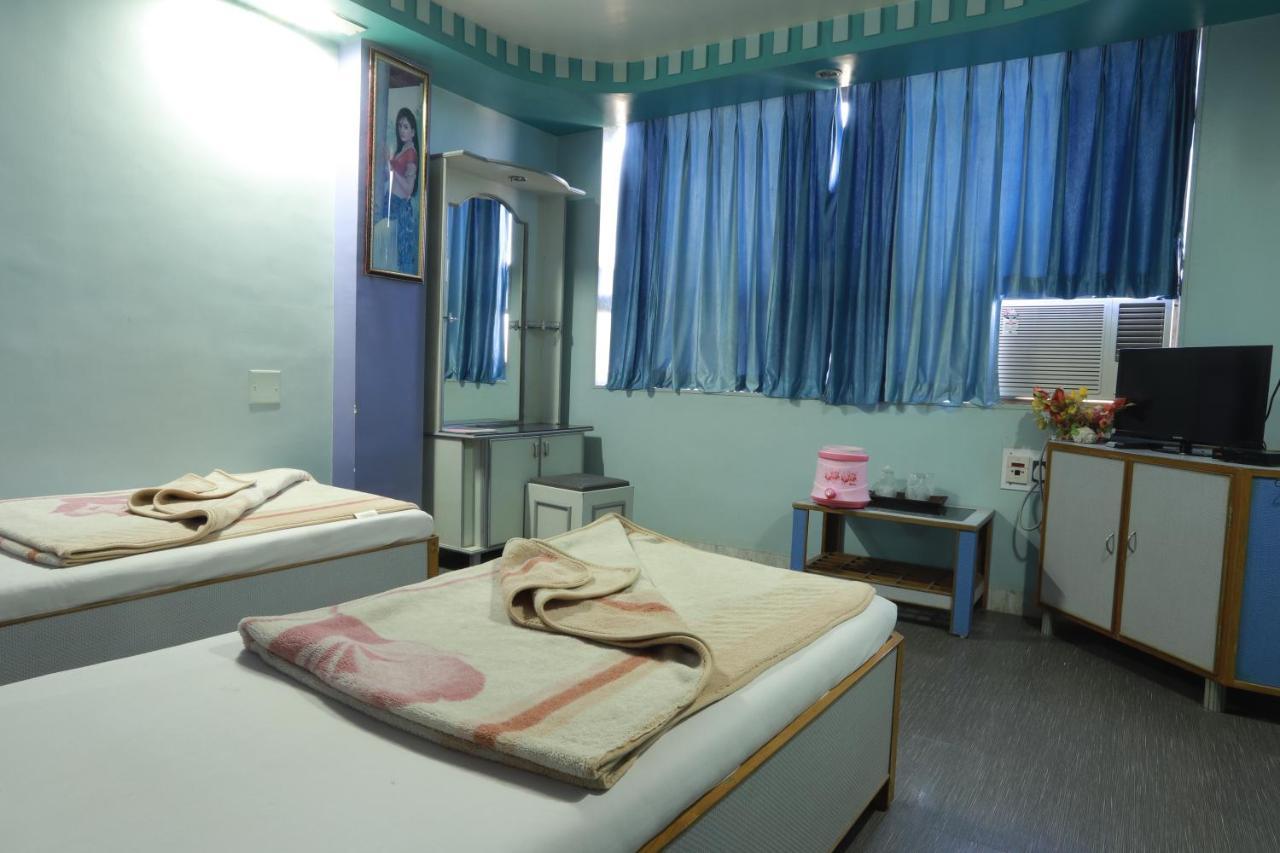 Hotel Darshan Amreli Exteriér fotografie